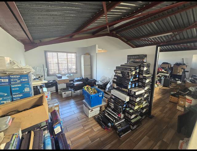 360M² WAREHOUSE FOR SALE IN ANDERBOLT